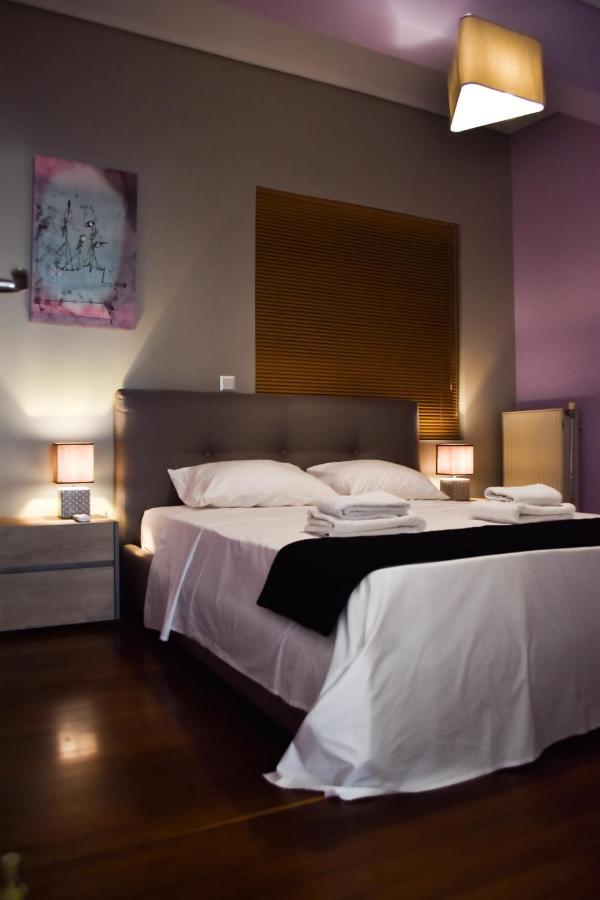 Βright Walled Designed Apt In Glyfada Center Athens Exterior photo
