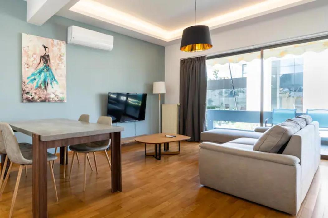 Βright Walled Designed Apt In Glyfada Center Athens Exterior photo