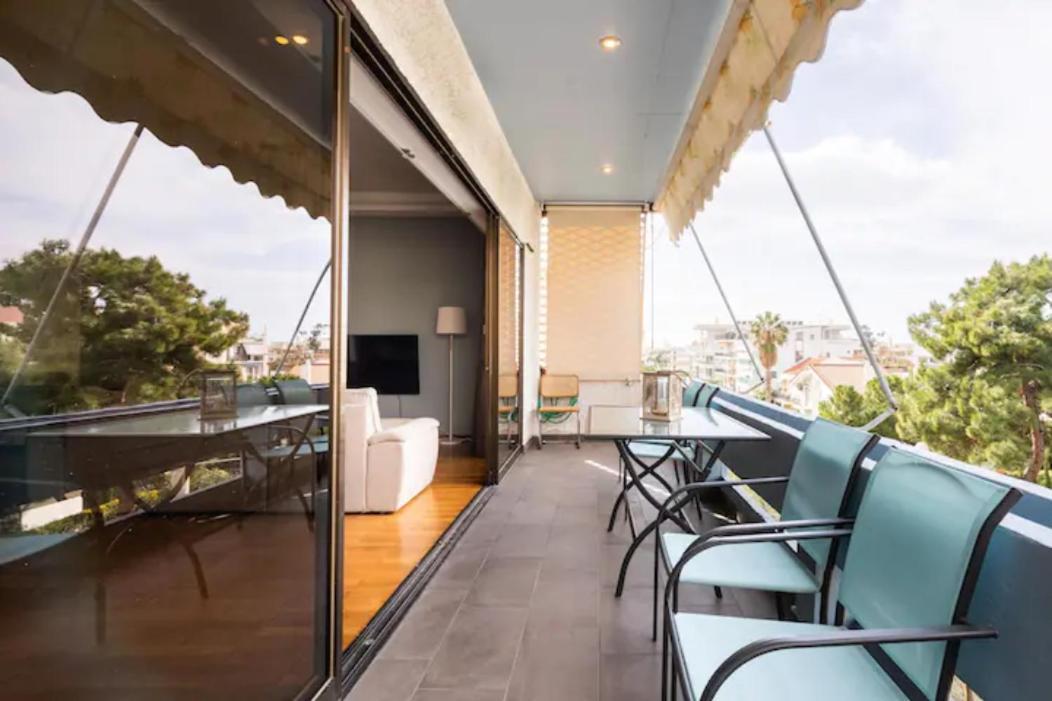 Βright Walled Designed Apt In Glyfada Center Athens Exterior photo