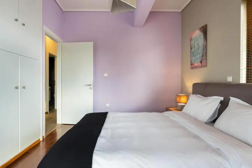 Βright Walled Designed Apt In Glyfada Center Athens Exterior photo